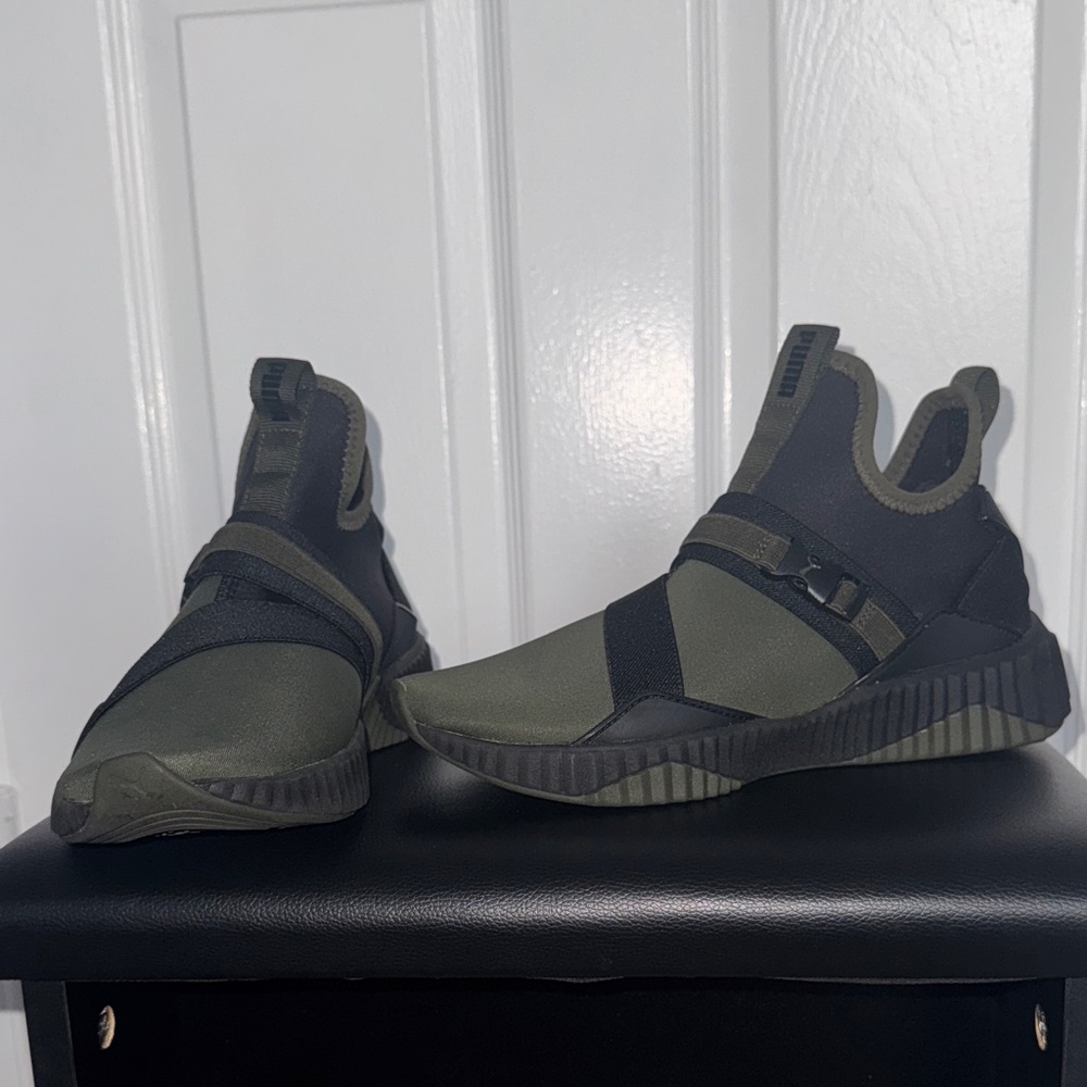 Puma Black and Olive | Puma Defy Mid Varsity